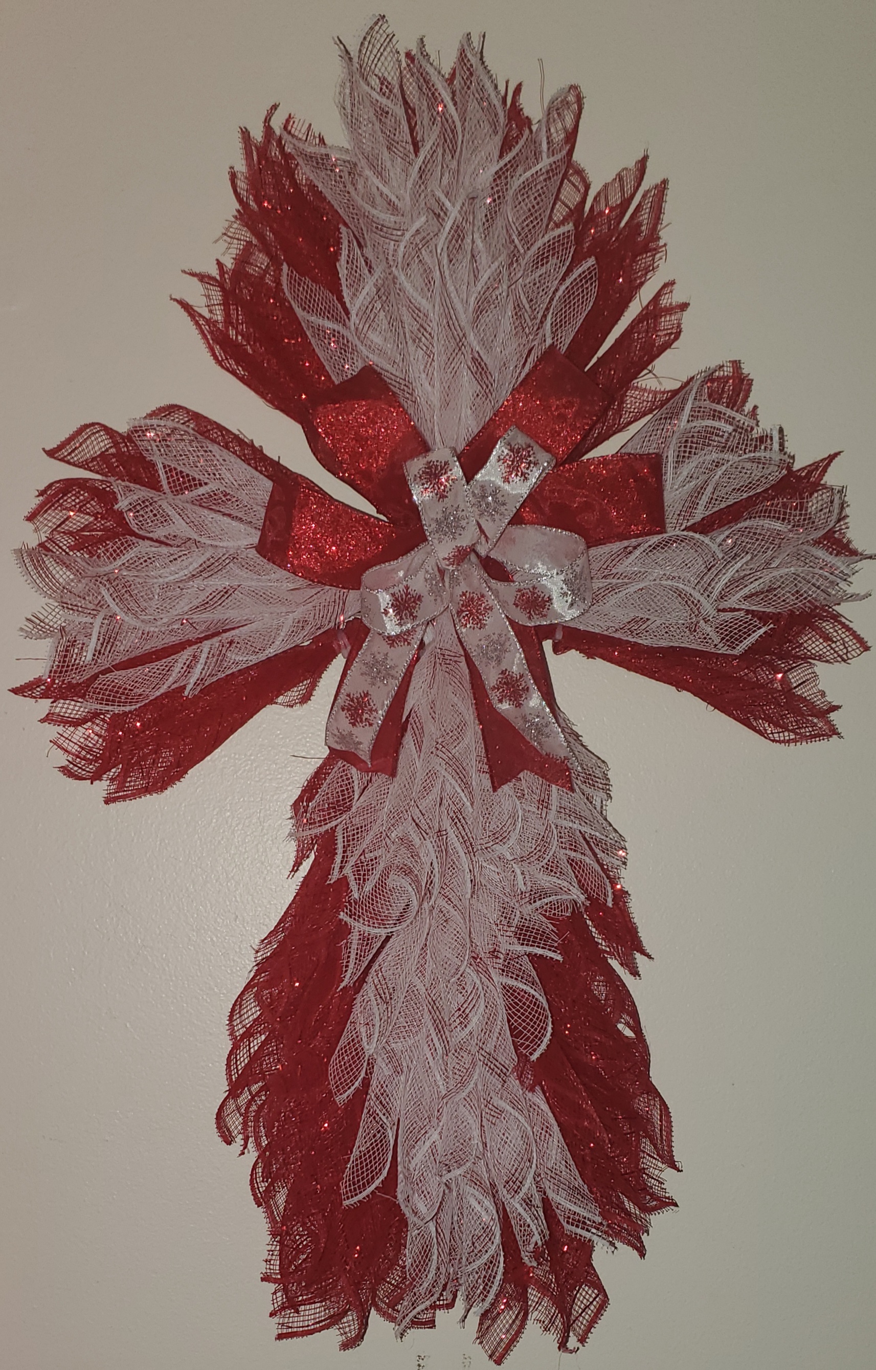 Metallic Red and White Cross Wreath