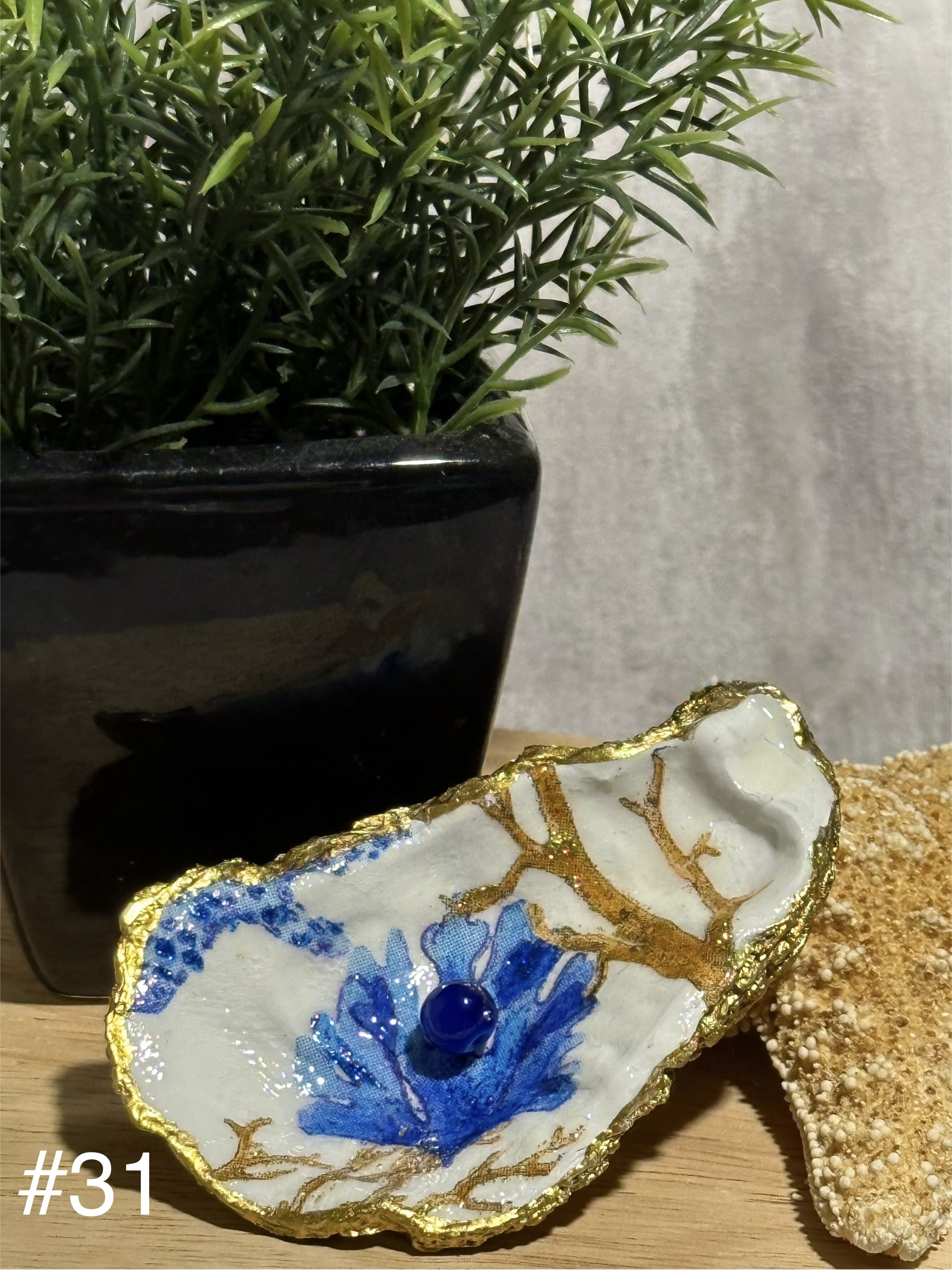 Oyster Shell Trinket Dishes - Image 3