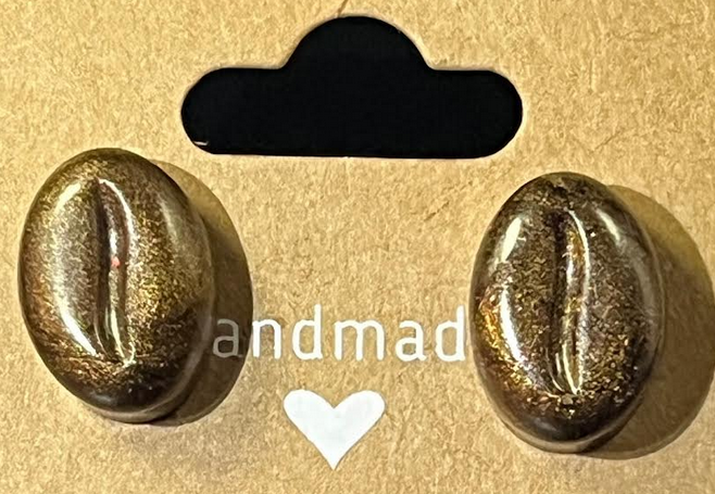 Holiday Resin Earrings - Image 11