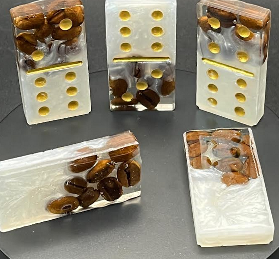 Domino Set - Image 8