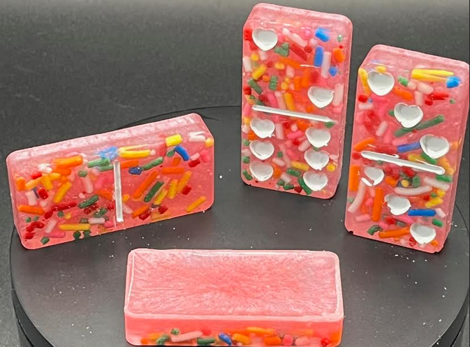 Domino Set - Image 9