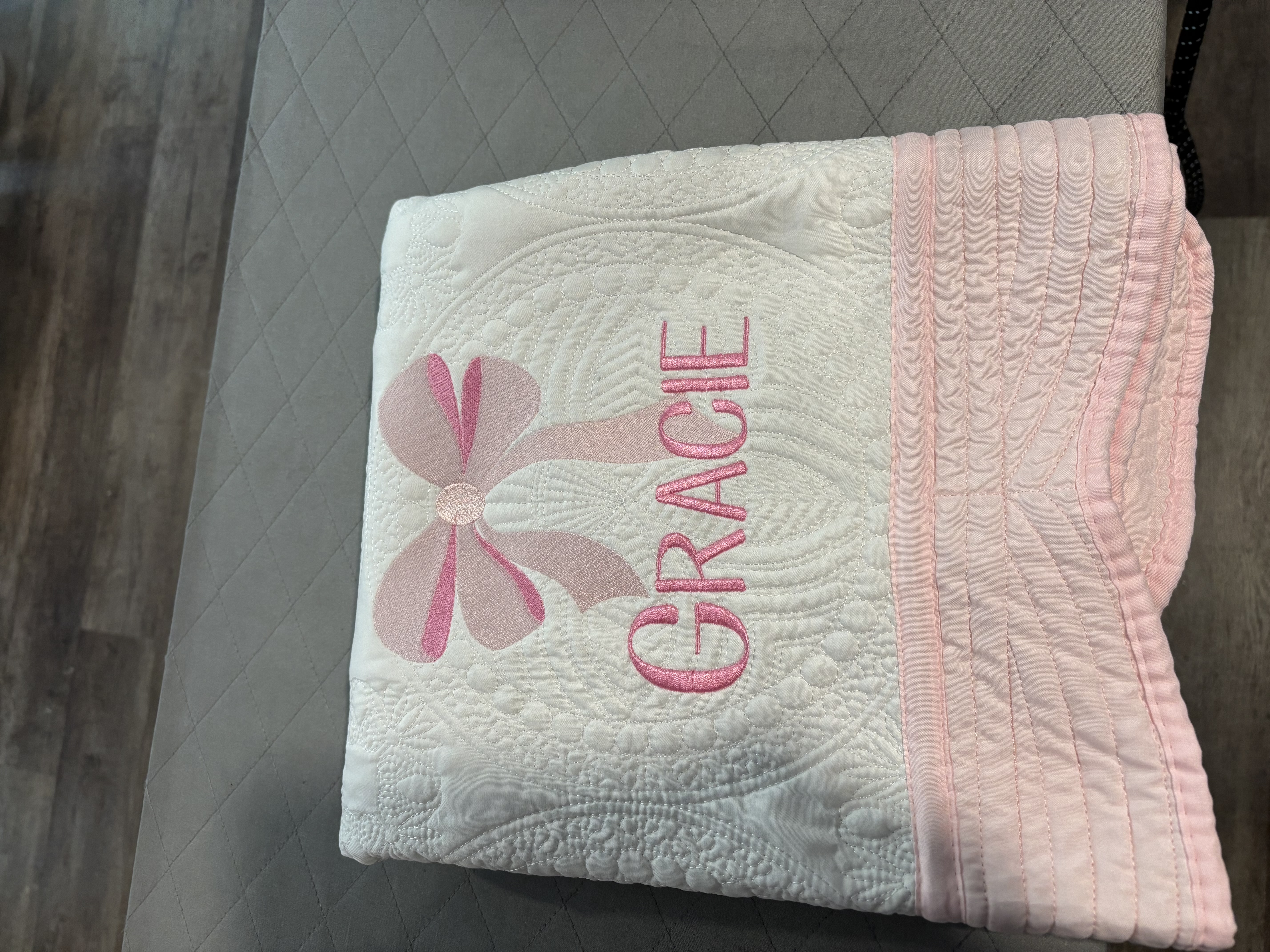 Bow Heirloom Baby Quilt